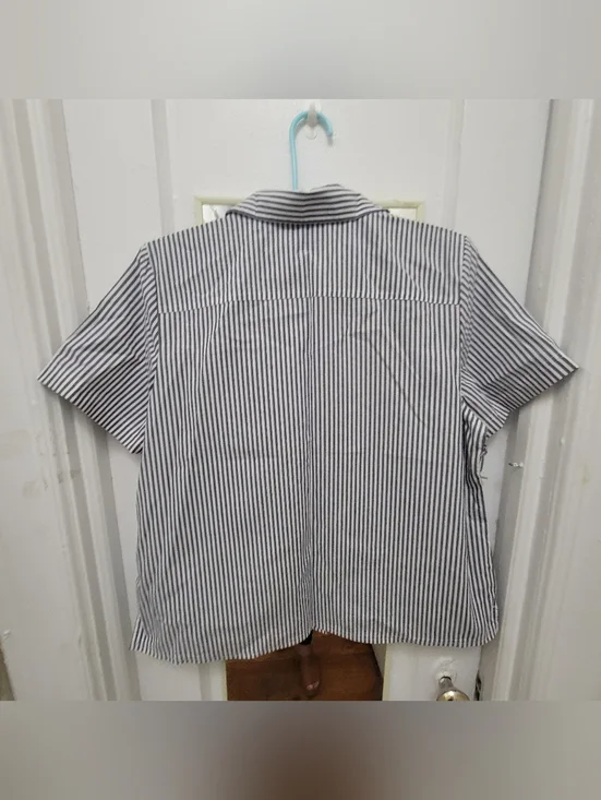 Karen Scott Short-Slv Button-Down Top Light Gray Pinstripe PXL Classic Nautical - Picture 3 of 8